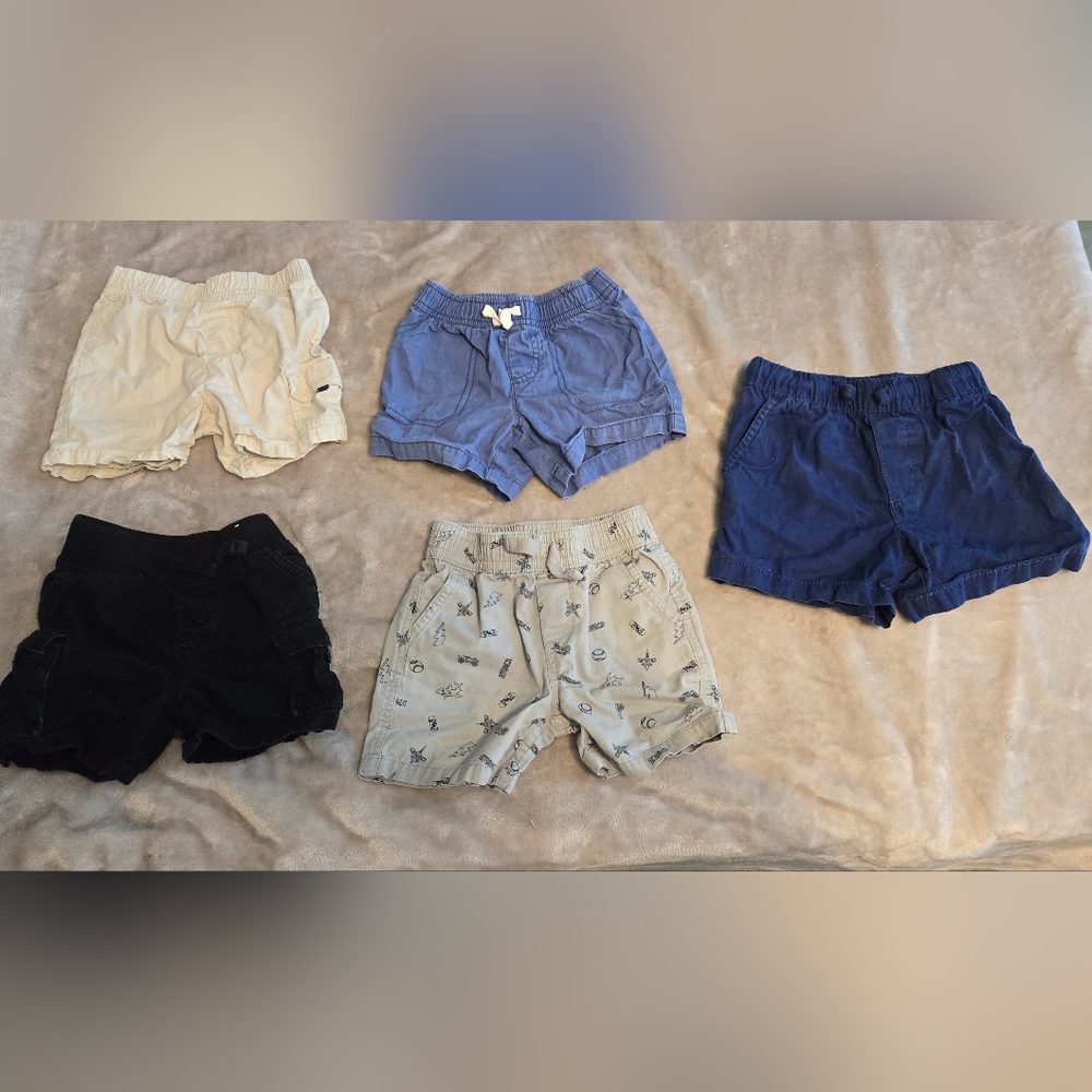 Lot of 5 pairs of shorts - size 18 month